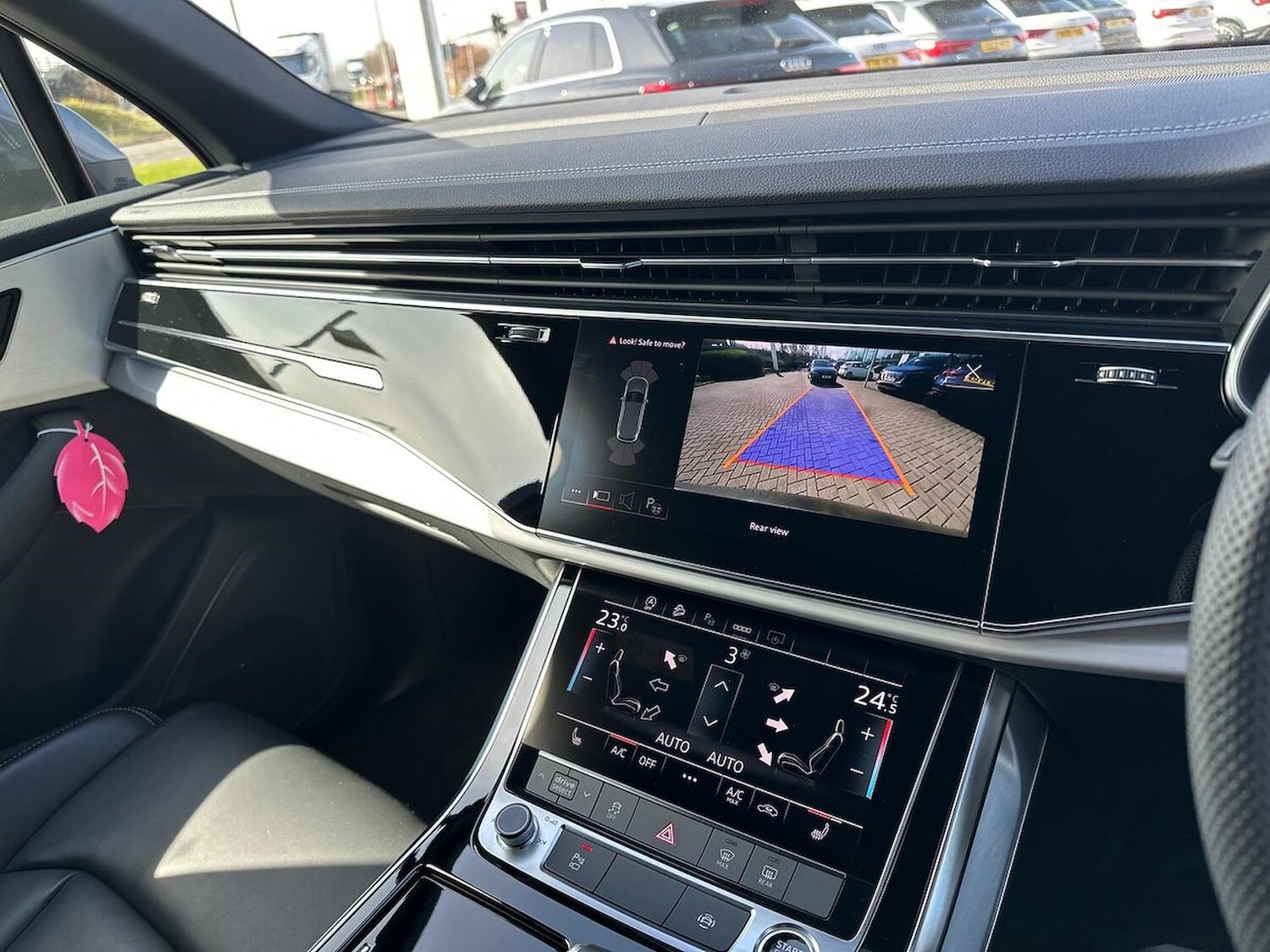 Used Audi Q7 2023 for sale - 78193898: Photo 25