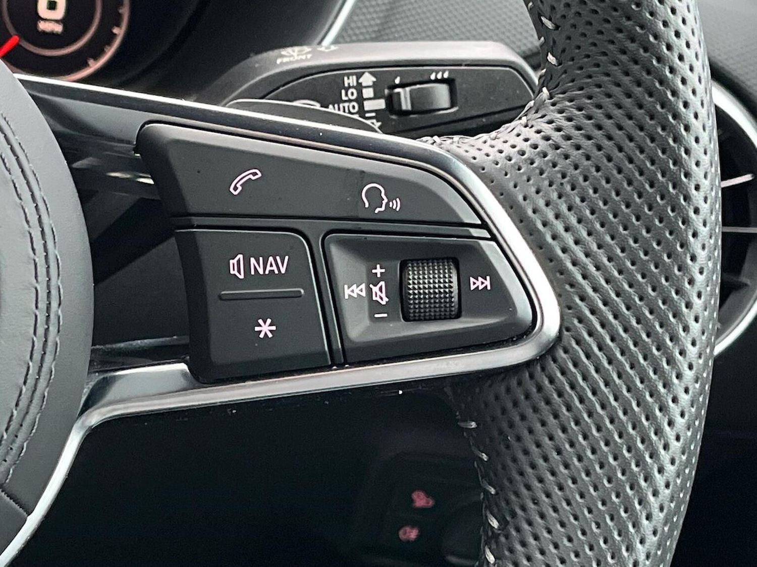 Used Audi TT 2023 for sale - 76853939: Photo 26