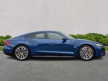 Used Audi e-tron GT 2024 for sale - 76268387: Photo 3