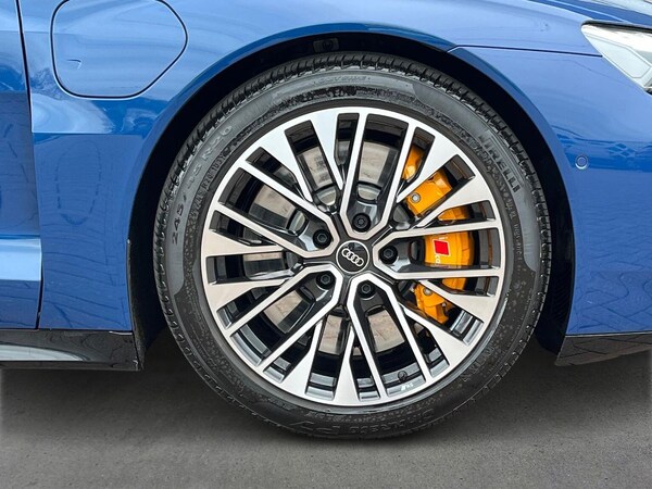 Used Audi e-tron GT 2024 for sale - 76268387: Photo 6