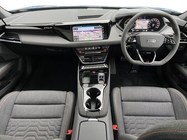 Used Audi e-tron GT 2024 for sale - 76268387: Photo 8