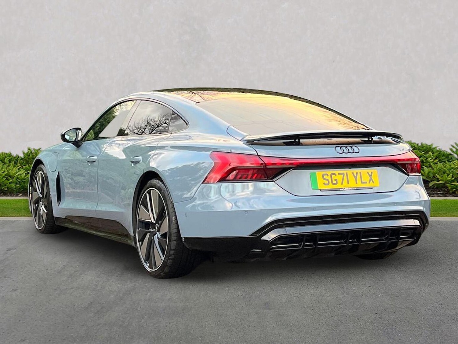 Used Audi RS e-tron GT 2021 for sale - 76919013: Photo 2