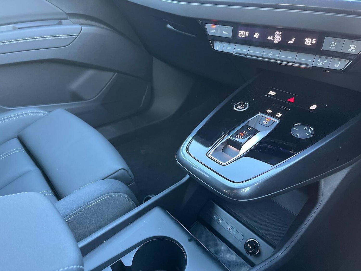 Used Audi Q4 e-tron 2025 for sale - 76920097: Photo 13