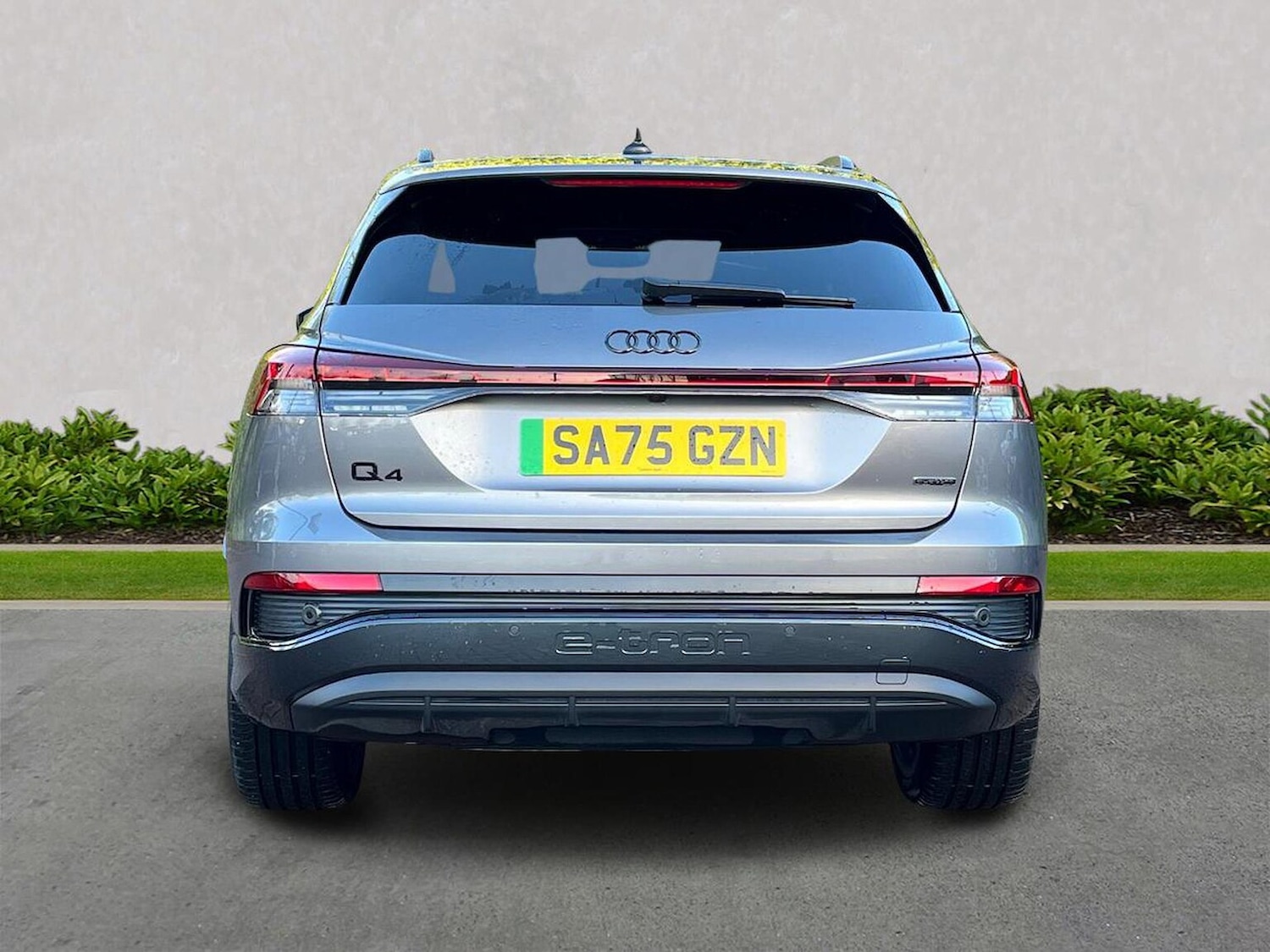 Used Audi Q4 e-tron 2025 for sale - 76920097: Photo 4