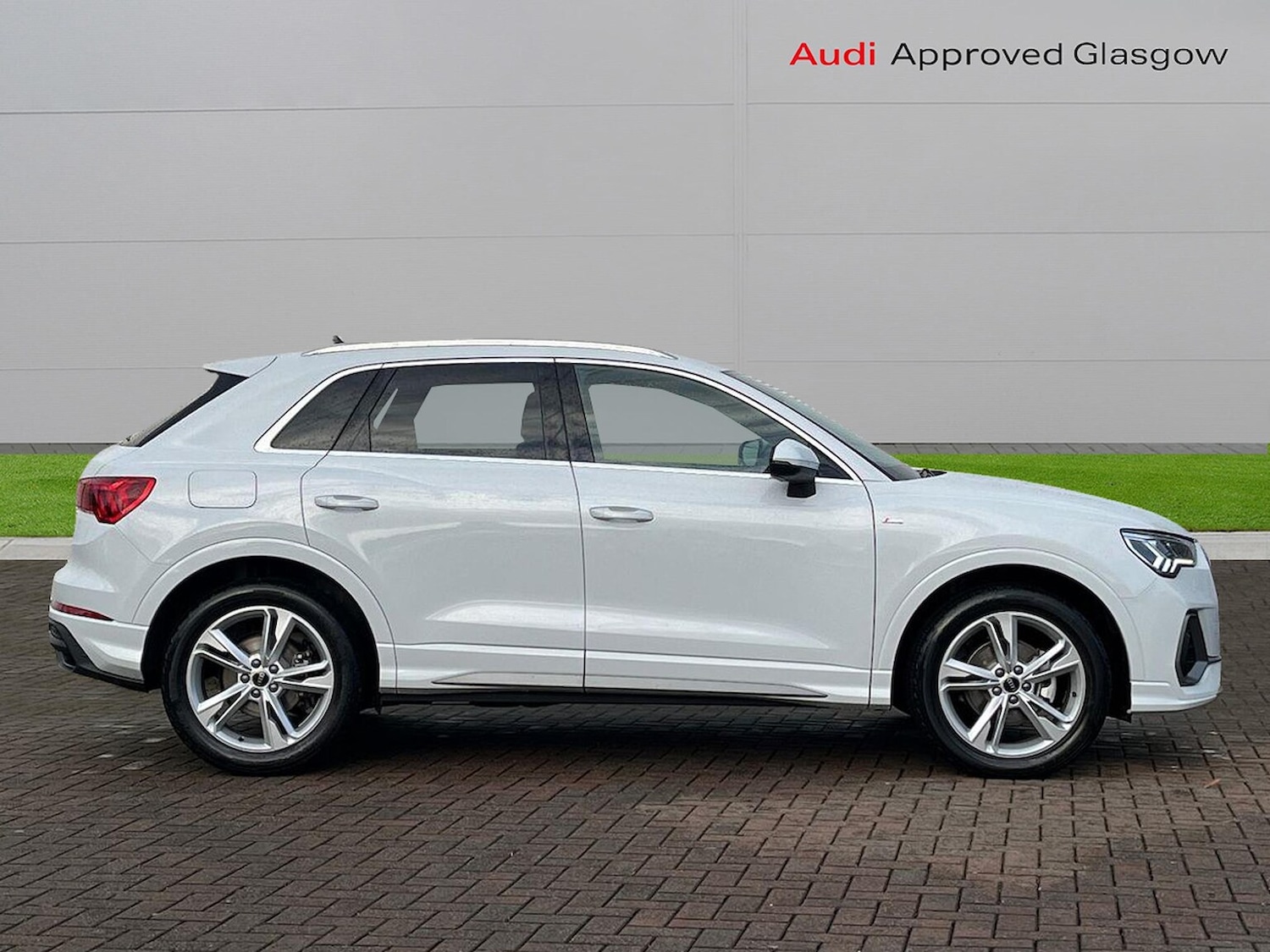 Used Audi Q3 2024 for sale - 76129066: Photo 3