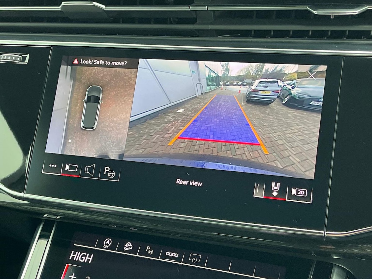 Used Audi Q7 2022 for sale - 76492425: Photo 23