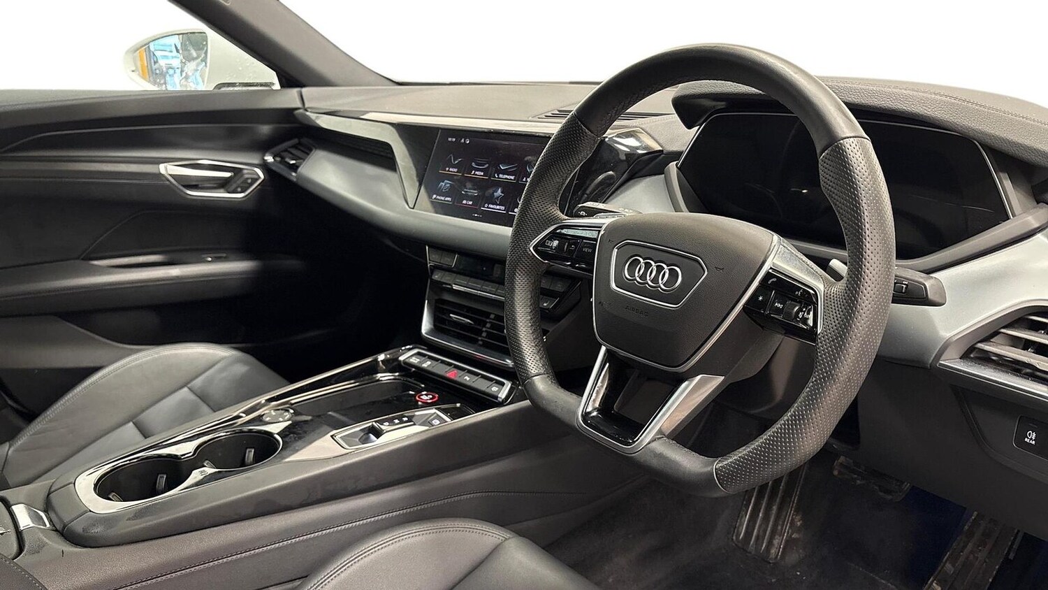 Used Audi e-tron GT 2023 for sale - 78193700: Photo 8