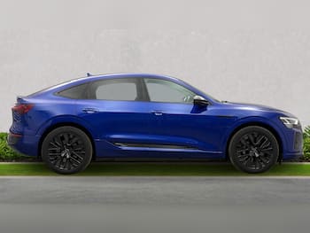 Used Audi Q8 2024 for sale - 79683535: Photo