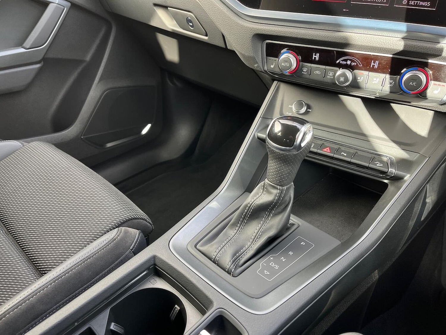 Used Audi Q4 e-tron 2025 for sale - 76352530: Photo 13