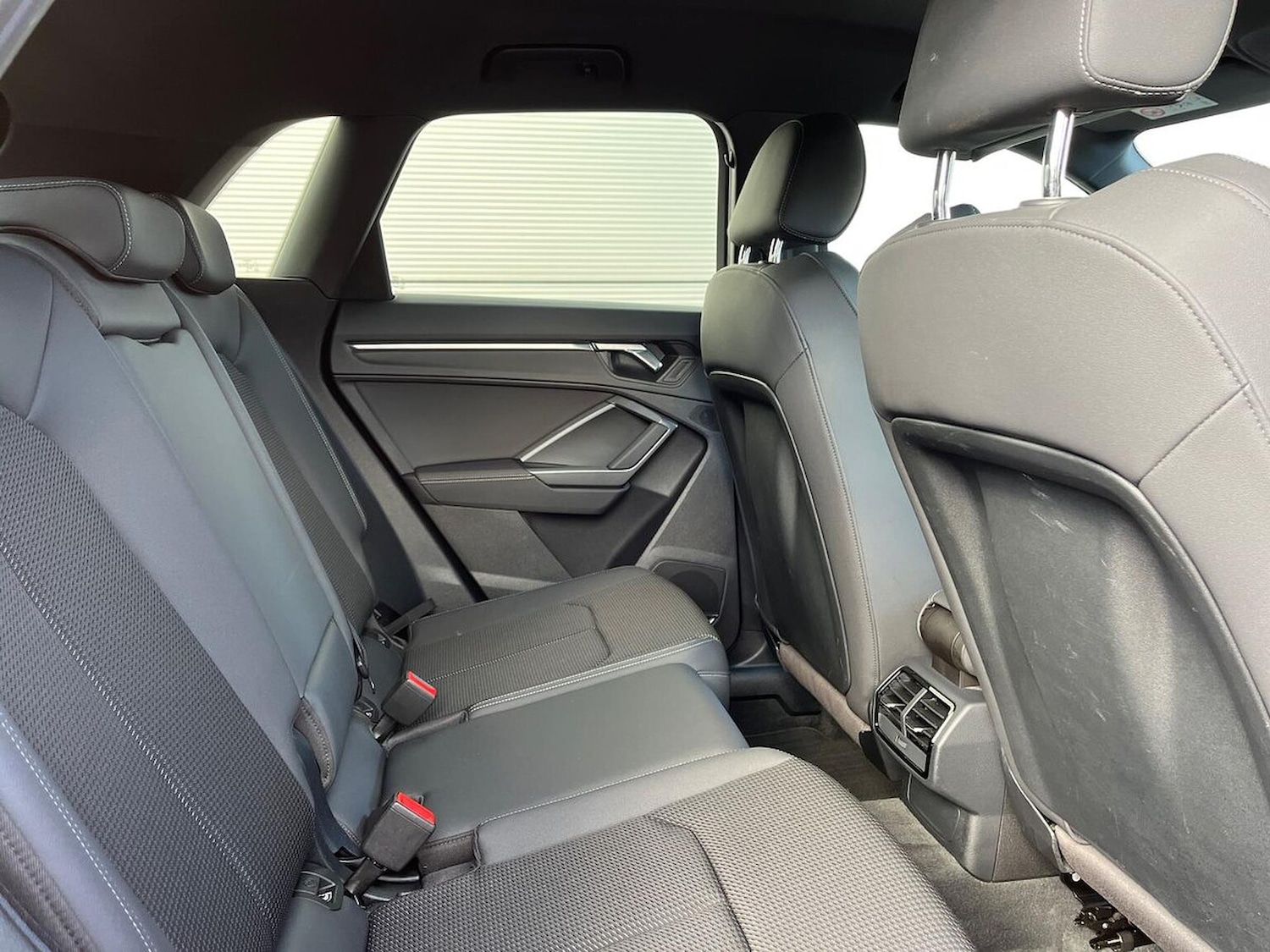 Used Audi Q4 e-tron 2025 for sale - 76352530: Photo 16