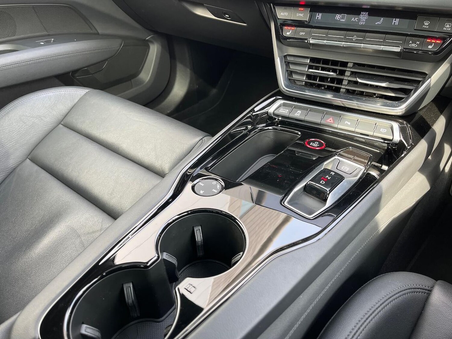 Used Audi e-tron GT 2023 for sale - 78193689: Photo 15