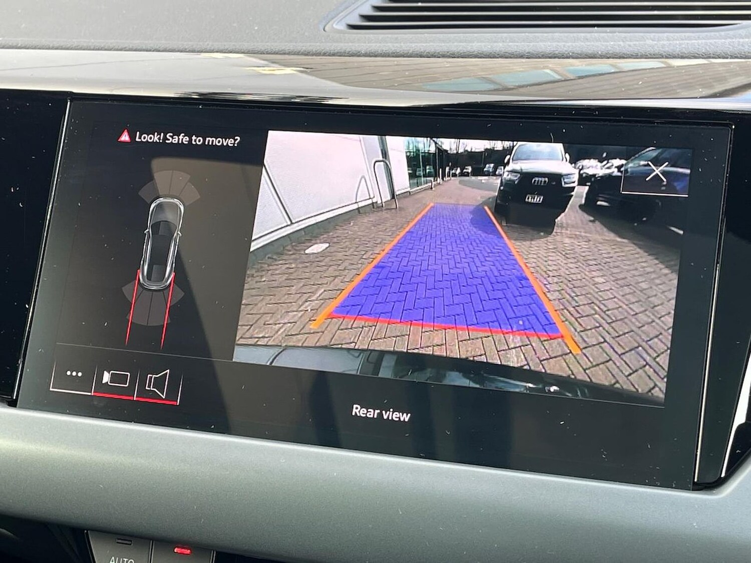 Used Audi e-tron GT 2023 for sale - 78193689: Photo 25