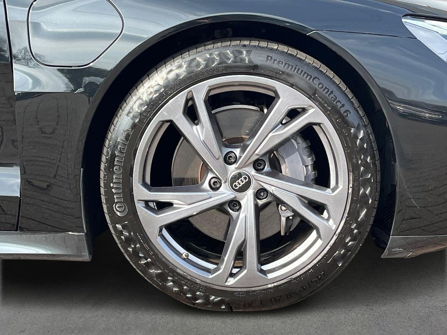 Used Audi e-tron GT 2023 for sale - 78193689: Photo 8