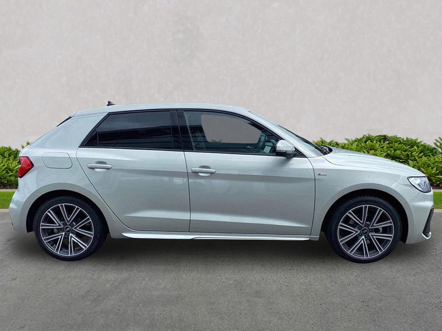 Used Audi A1 2024 for sale - 76951233: Photo 3