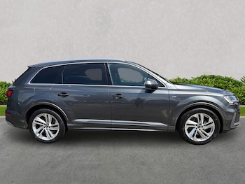 Used Audi Q7 2023 for sale - 79380337: Photo