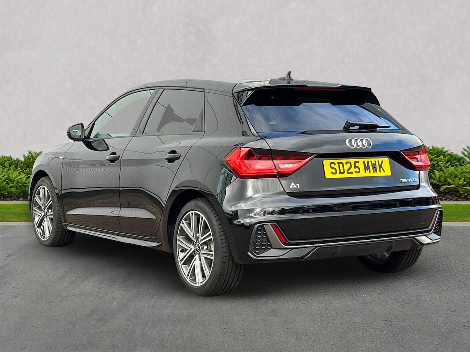 Used Audi A1 2025 for sale - 76352525: Photo 2