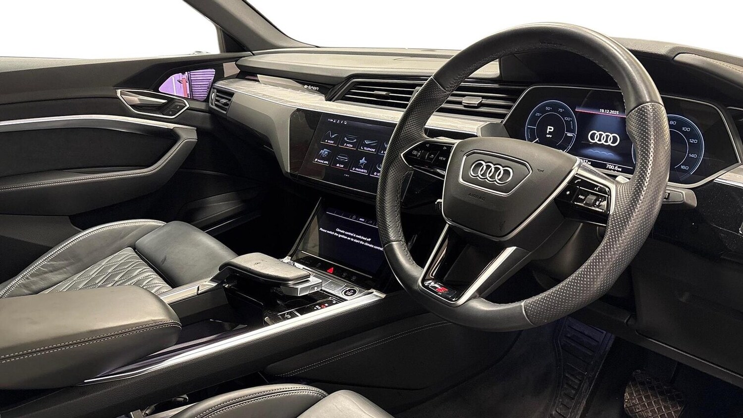 Used Audi e-tron 2022 for sale - 77759395: Photo 6