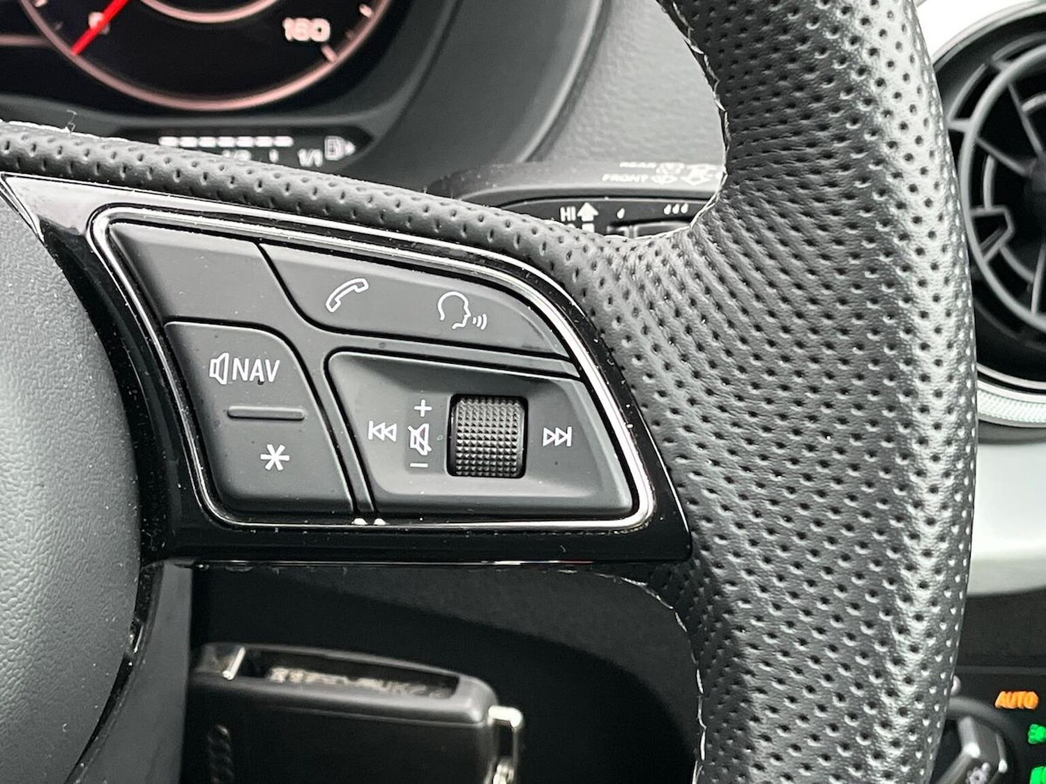 Used Audi Q2 2022 for sale - 76884980: Photo 26