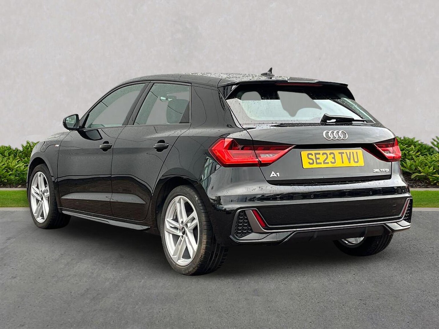 Used Audi A1 2023 for sale - 76492447: Photo 2