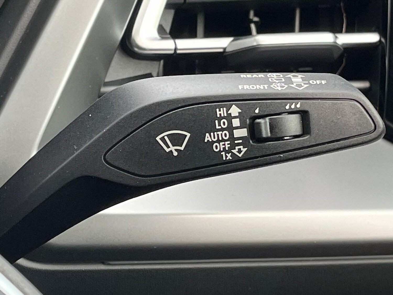 Used Audi Q4 e-tron 2025 for sale - 76477283: Photo 29