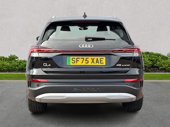 Used Audi Q4 e-tron 2025 for sale - 76477283: Photo