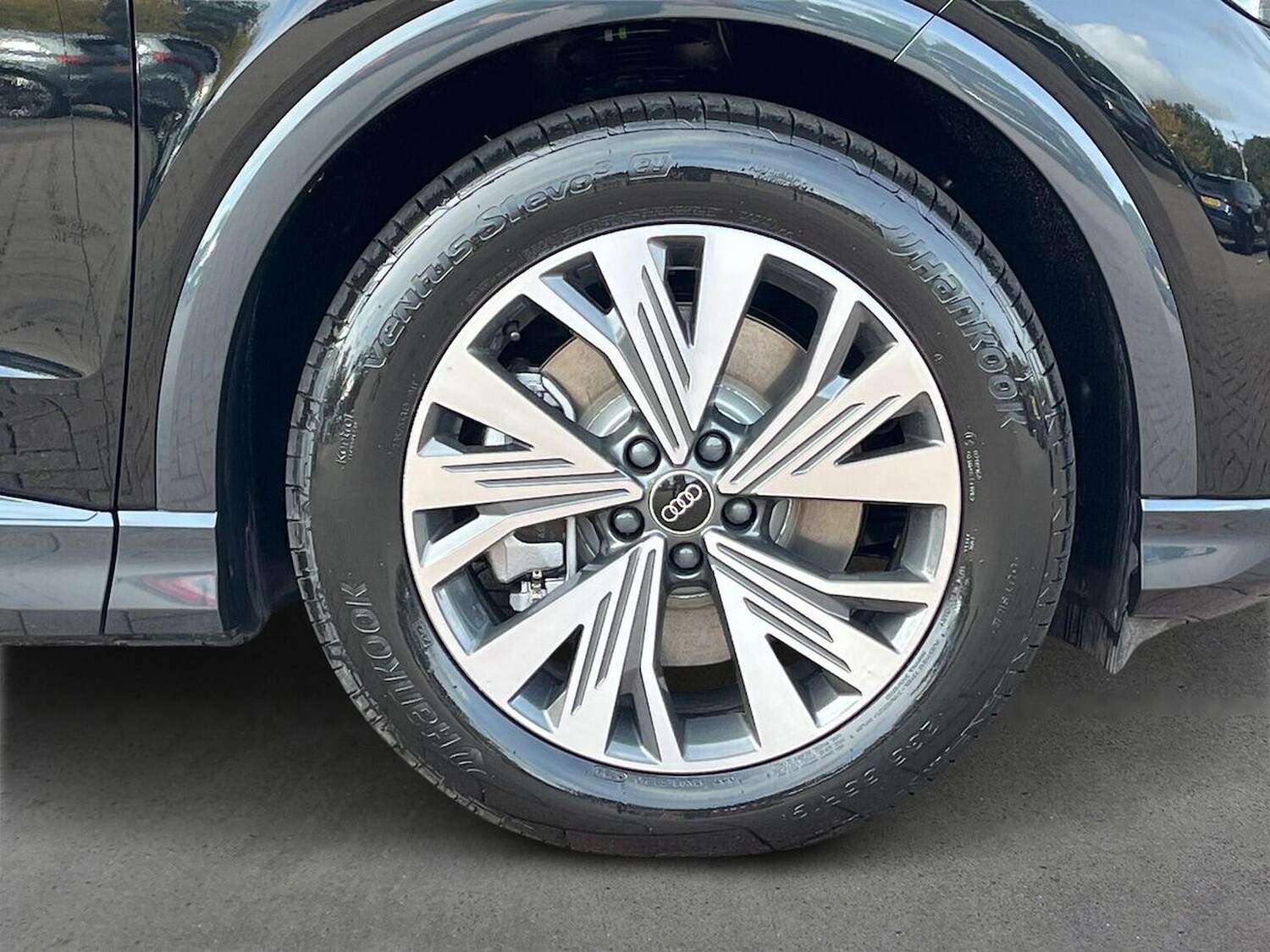 Used Audi Q4 e-tron 2025 for sale - 76477283: Photo 6