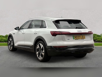 Used Audi Q8 2023 for sale - 79380315: Photo