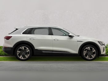 Used Audi Q8 2023 for sale - 79380315: Photo