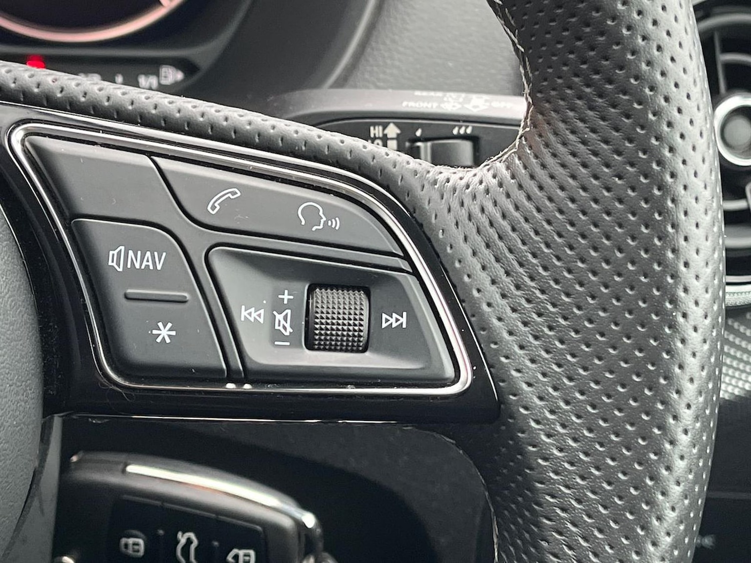 Used Audi Q2 2023 for sale - 77845319: Photo 26