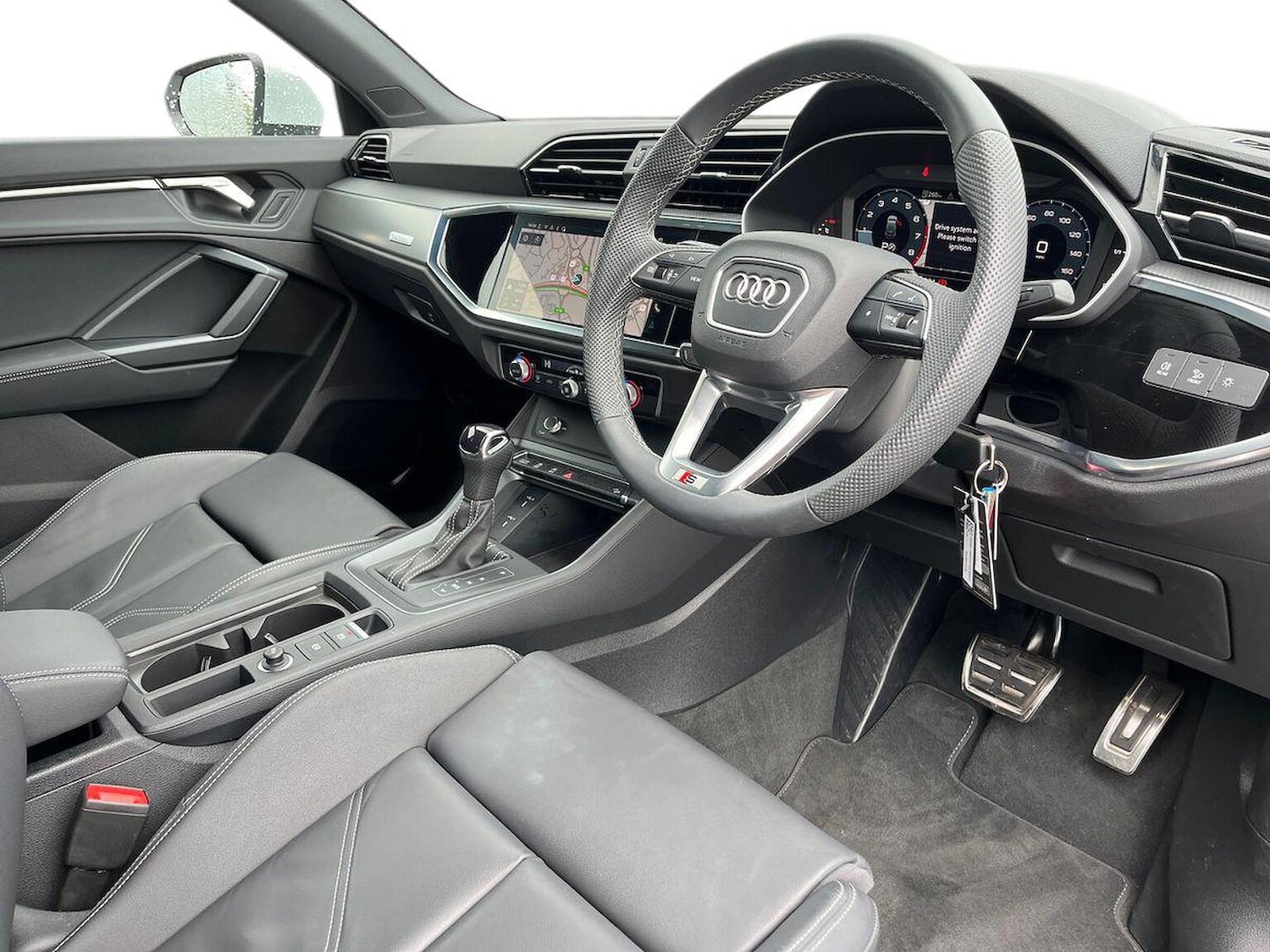 Used Audi Q3 2025 for sale - 76736624: Photo 15