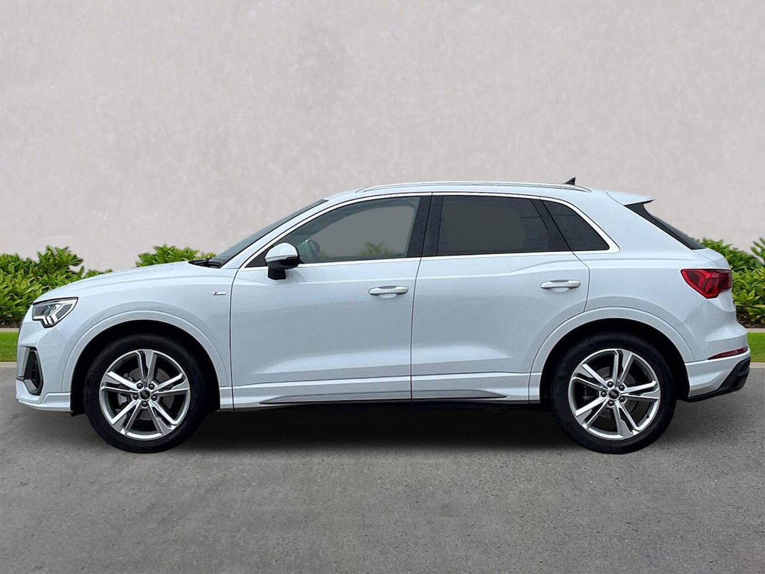 Used Audi Q3 2025 for sale - 76736624: Photo 19