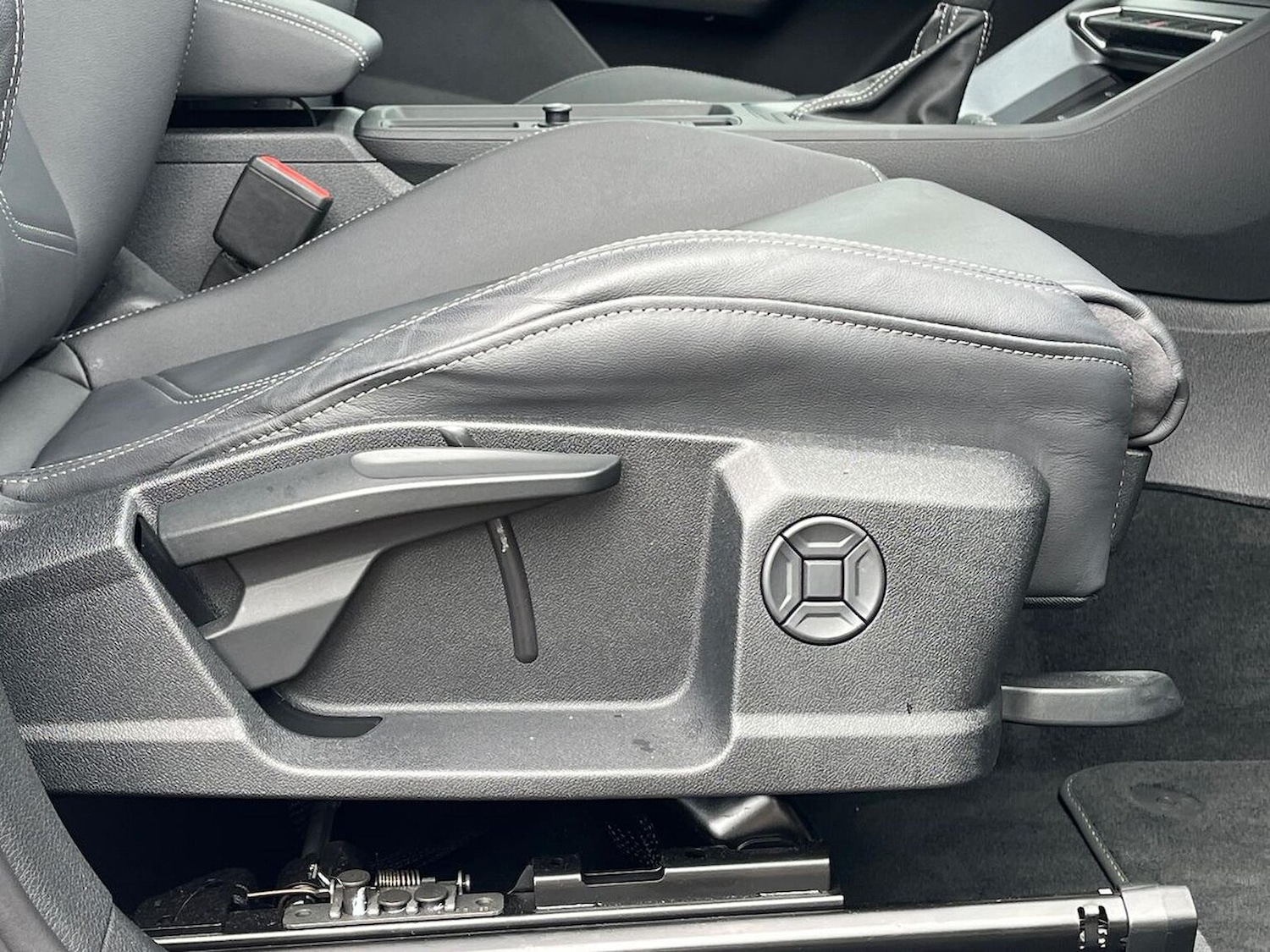 Used Audi Q3 2025 for sale - 76736624: Photo 30