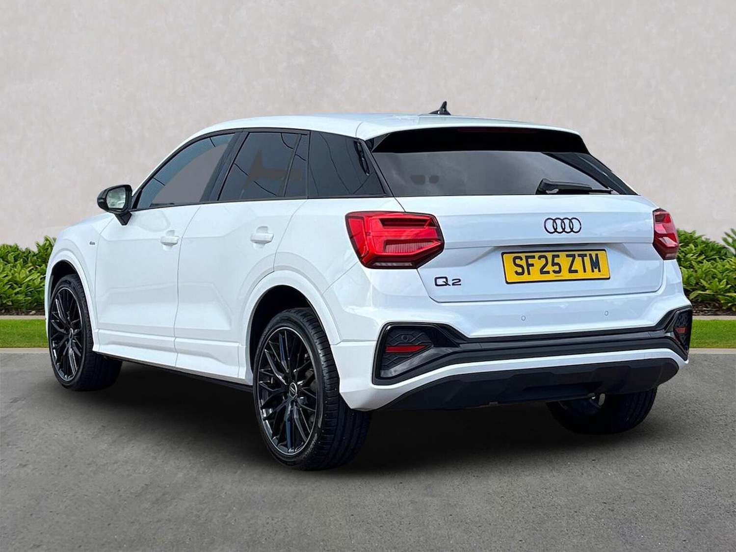 Used Audi Q2 2025 for sale - 76101377: Photo 2
