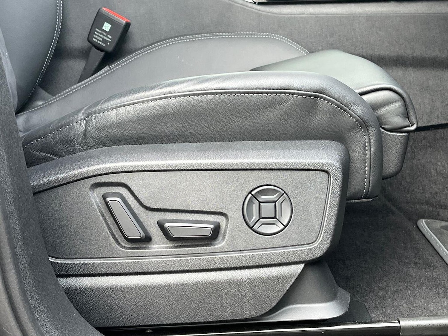 Used Audi Q5 2025 for sale - 77901643: Photo 30