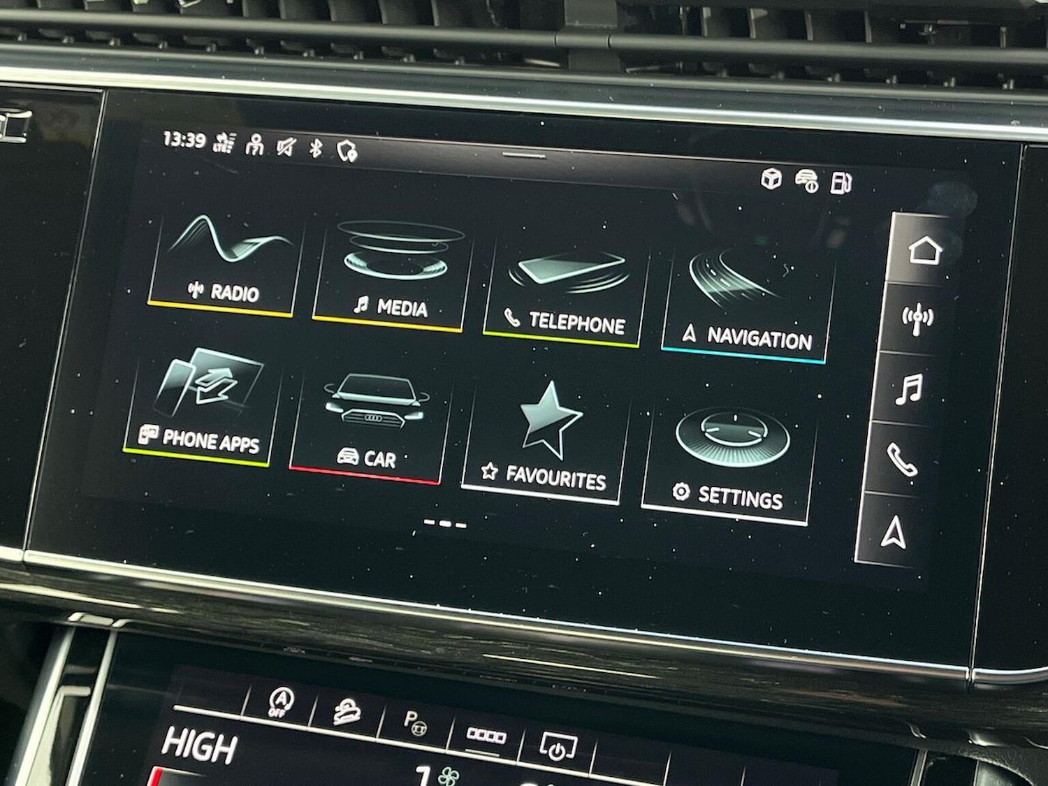 Used Audi Q7 2023 for sale - 76352523: Photo 11