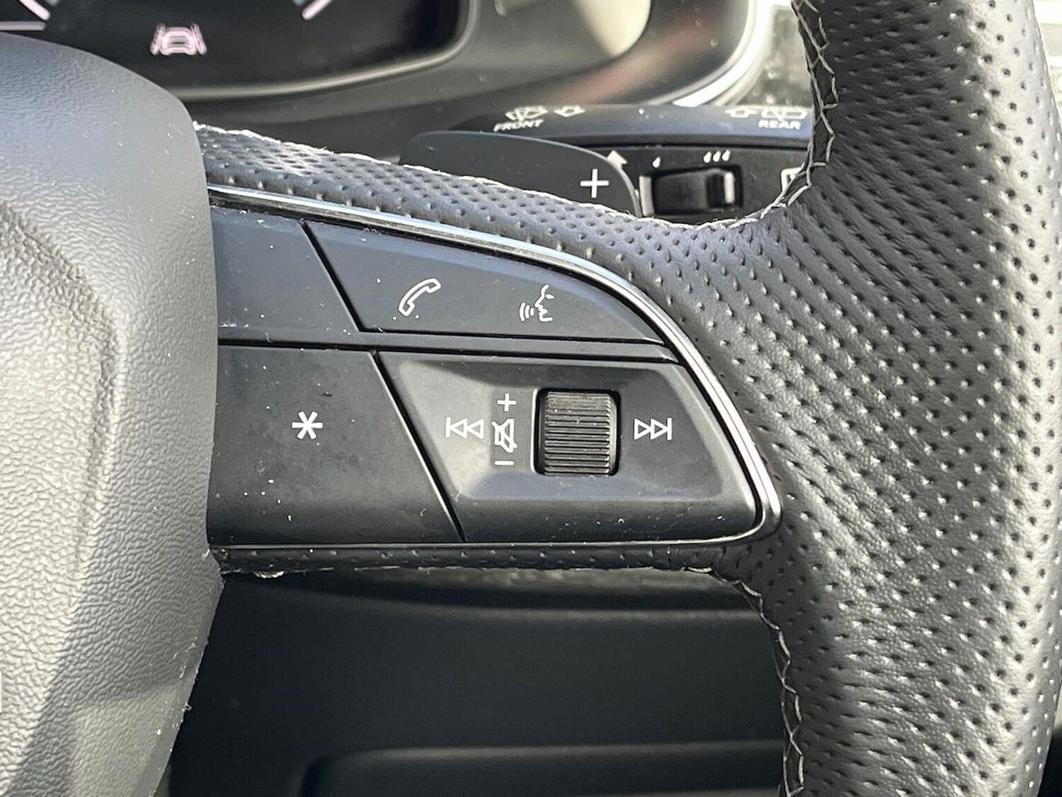 Used Audi Q7 2023 for sale - 76352523: Photo 26