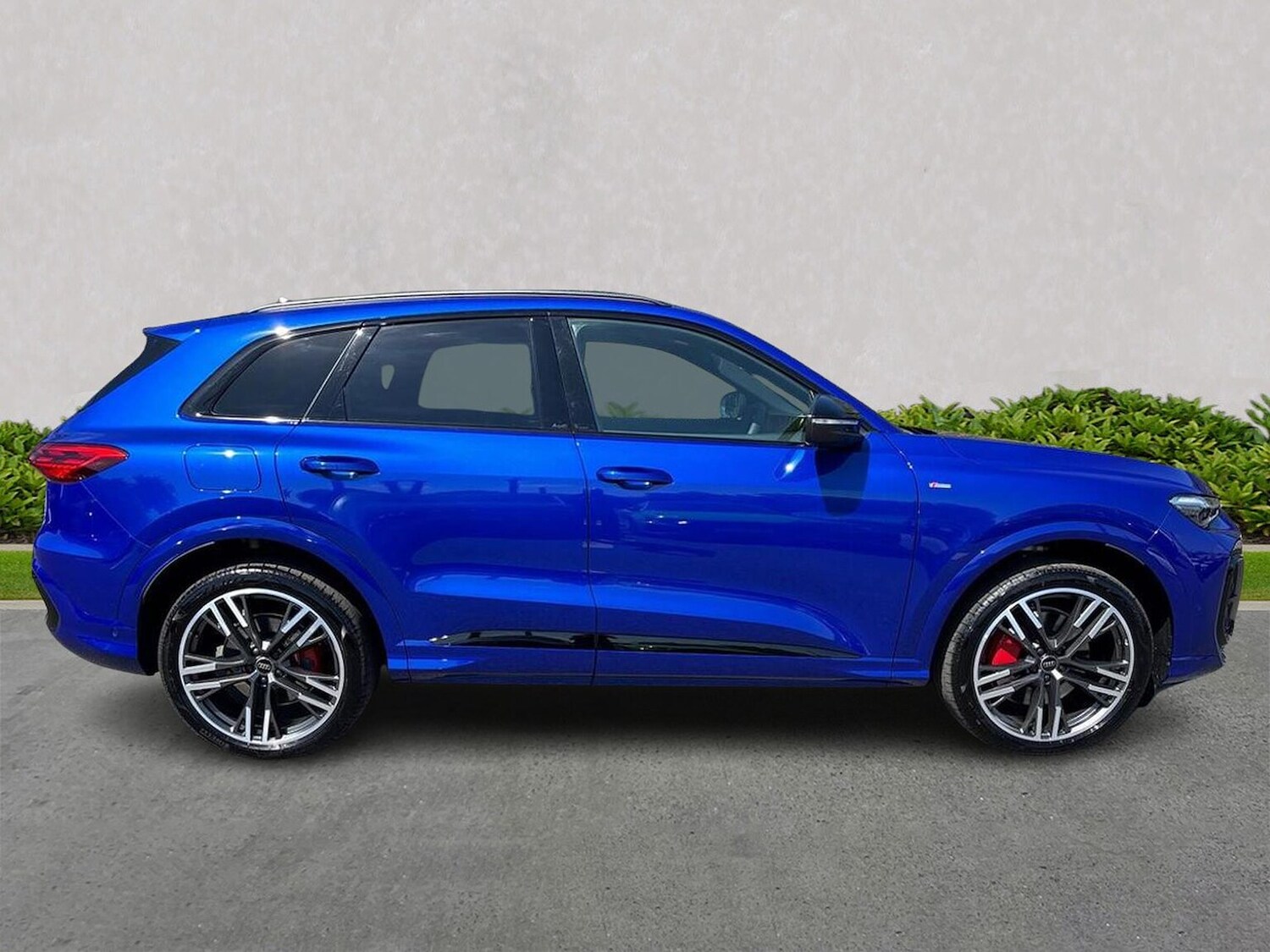 Used Audi Q5 2025 for sale - 76352520: Photo 3