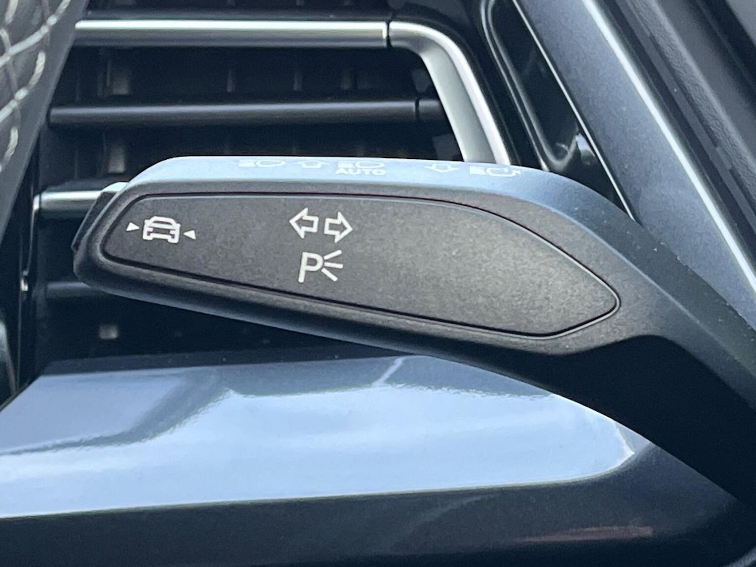 Used Audi Q4 e-tron 2025 for sale - 77548376: Photo 28