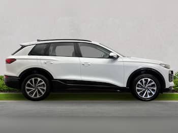 Used Audi Q6 e-tron 2024 for sale - 79826189: Photo