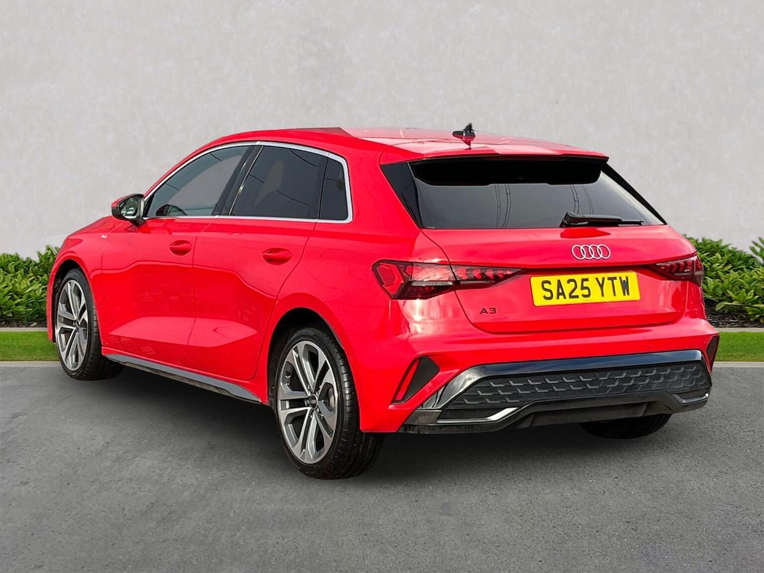 Used Audi A3 2025 for sale - 76518625: Photo 2