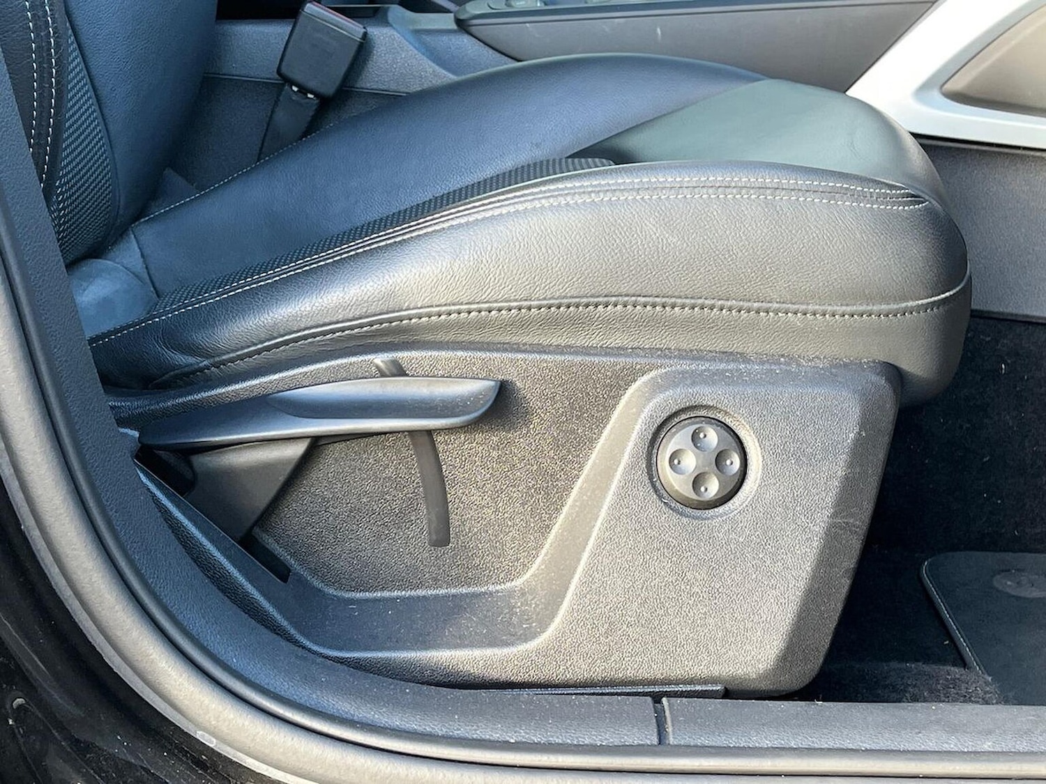 Used Audi Q2 2023 for sale - 76566550: Photo 30