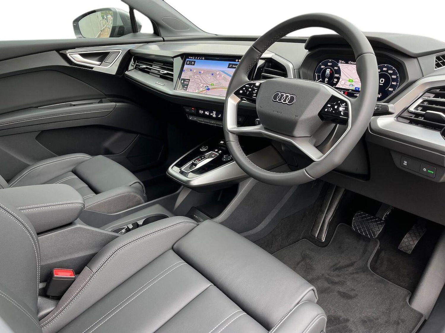 Used Audi Q4 e-tron 2025 for sale - 76694574: Photo 15