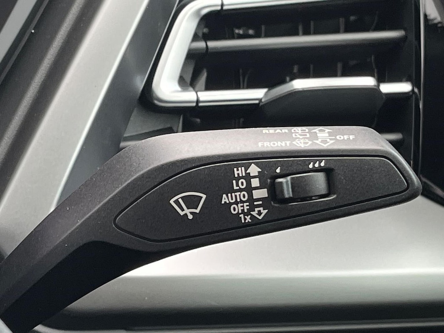 Used Audi Q4 e-tron 2025 for sale - 76694574: Photo 29