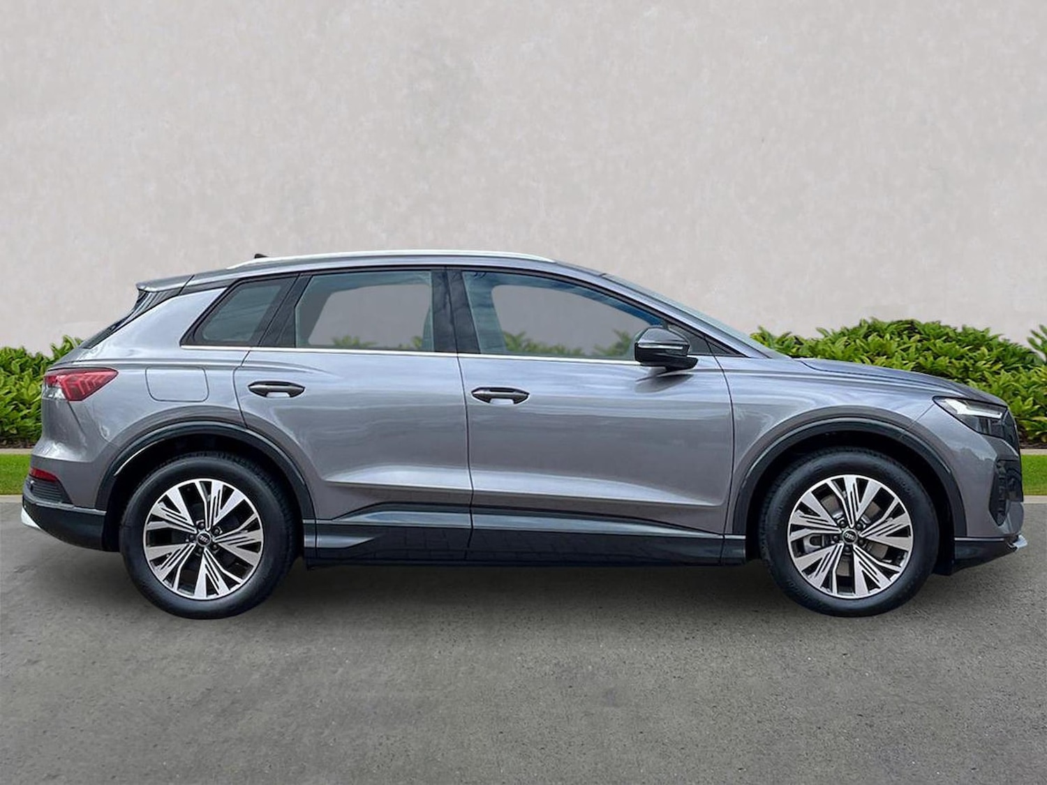 Used Audi Q4 e-tron 2025 for sale - 76694574: Photo 3