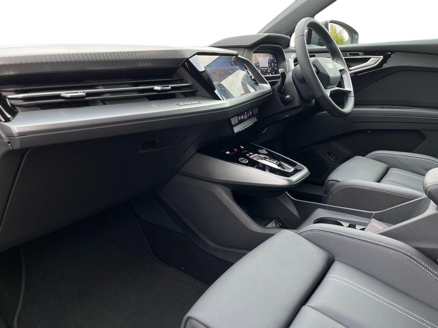 Used Audi Q4 e-tron 2025 for sale - 76694574: Photo 7