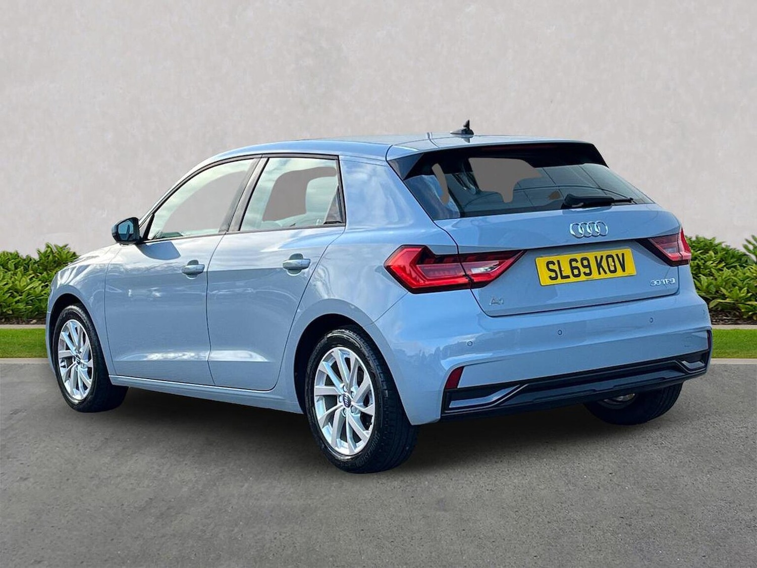 Used Audi A1 2019 for sale - 76198347: Photo 2