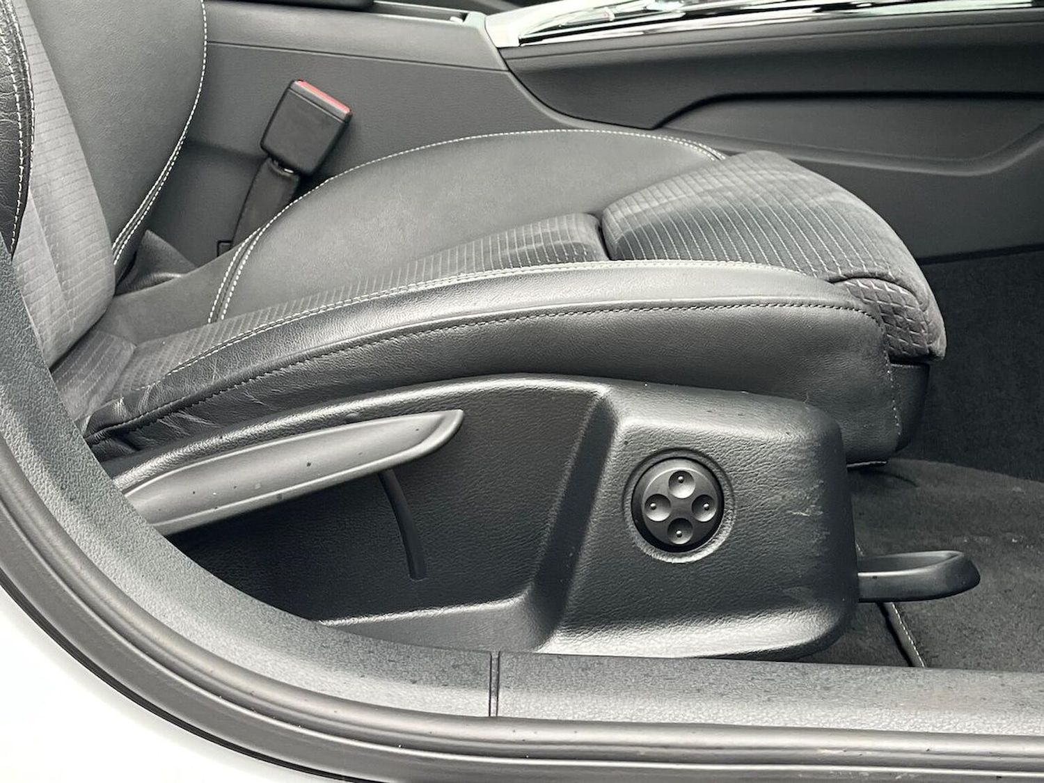 Used Audi A4 2023 for sale - 76830741: Photo 30