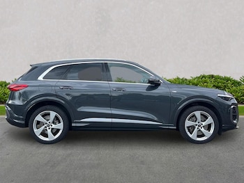 Used Audi Q5 2025 for sale - 79380411: Photo