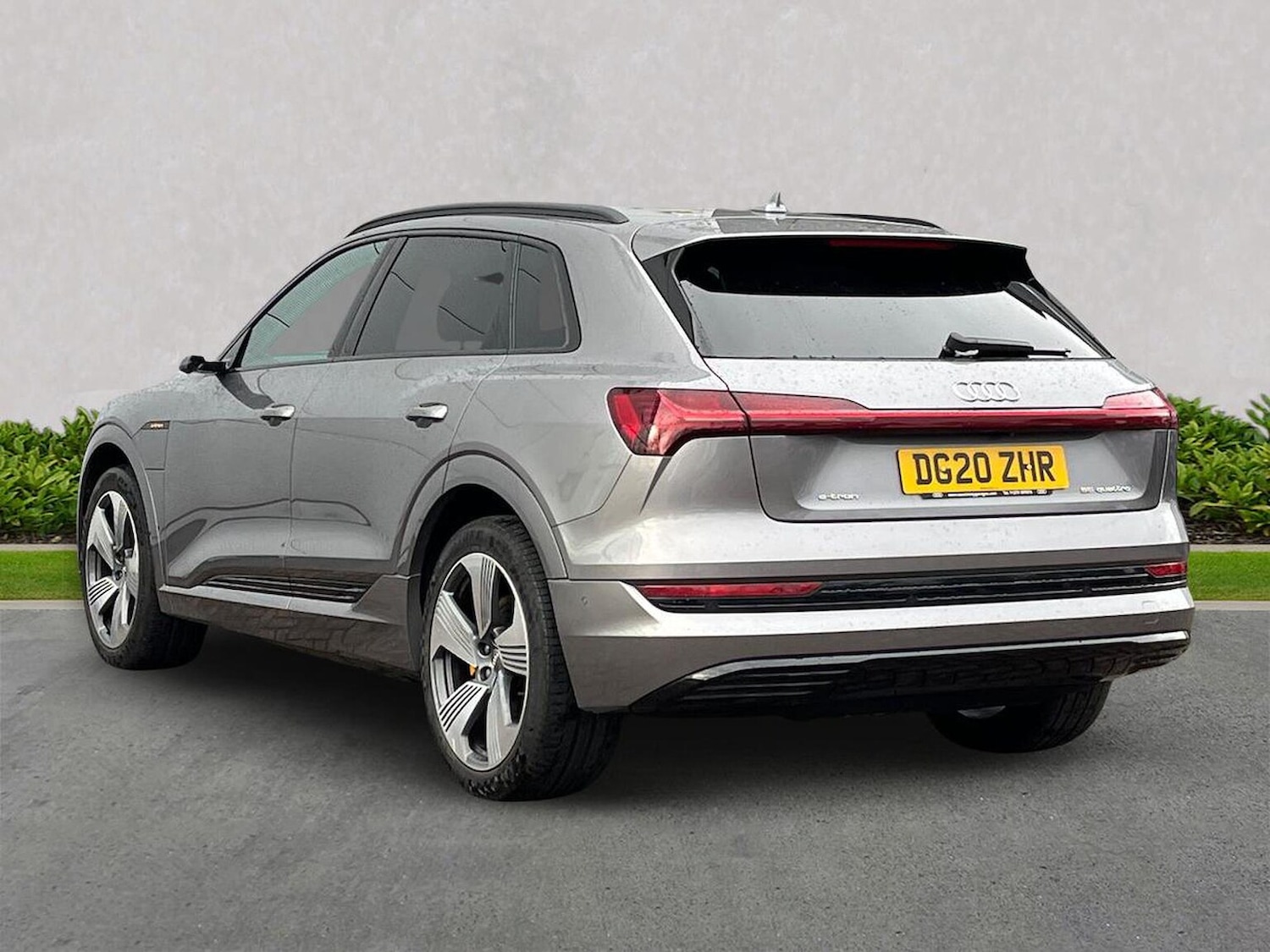 Used Audi e-tron 2020 for sale - 77901645: Photo 2