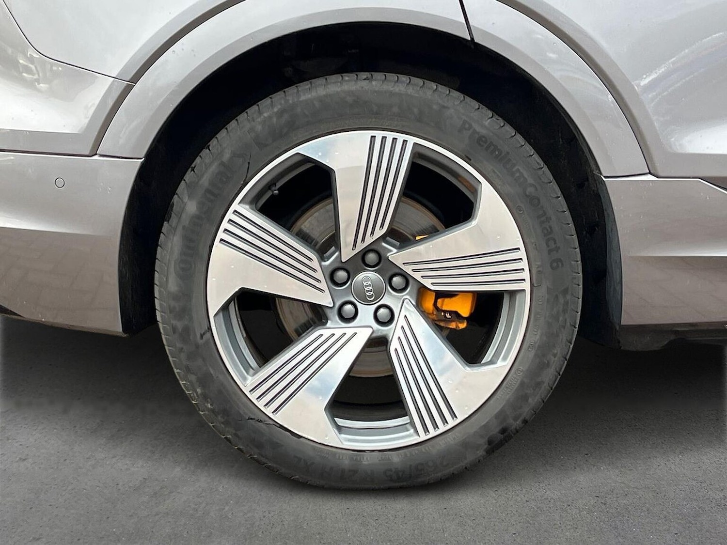 Used Audi e-tron 2020 for sale - 77901645: Photo 6